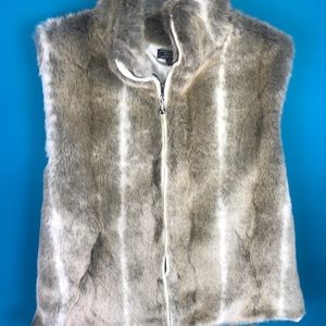 Women’s fluffy vest XL